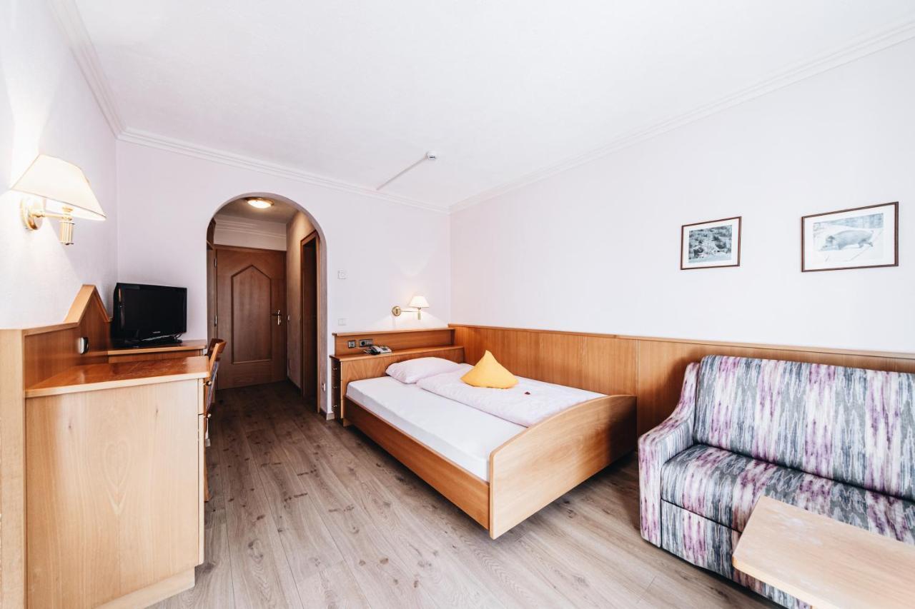 Hotel Ranuimuellerhof Funes (Bolzano) Exterior foto